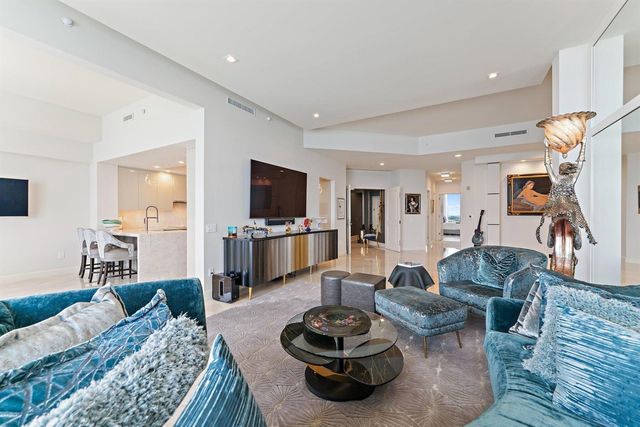 2700 N Ocean Drive Ph-1b, Singer Island, FL 33404