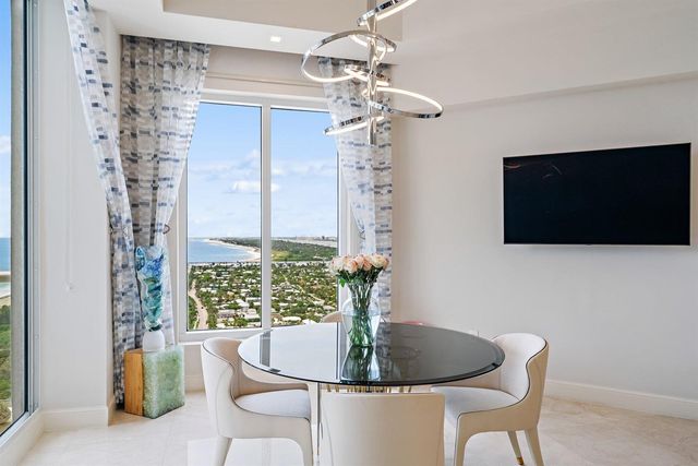 2700 N Ocean Drive Ph-1b, Singer Island, FL 33404