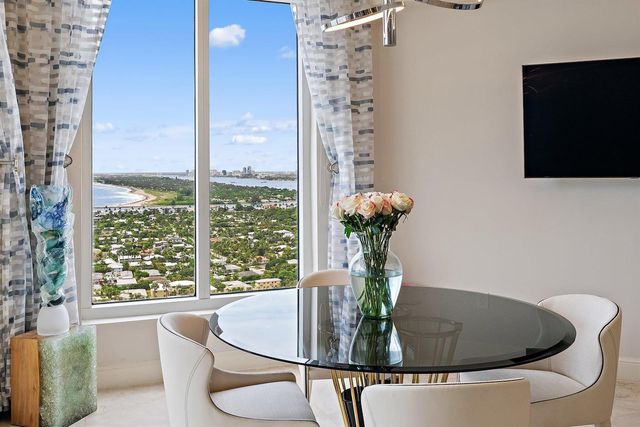 2700 N Ocean Drive Ph-1b, Singer Island, FL 33404