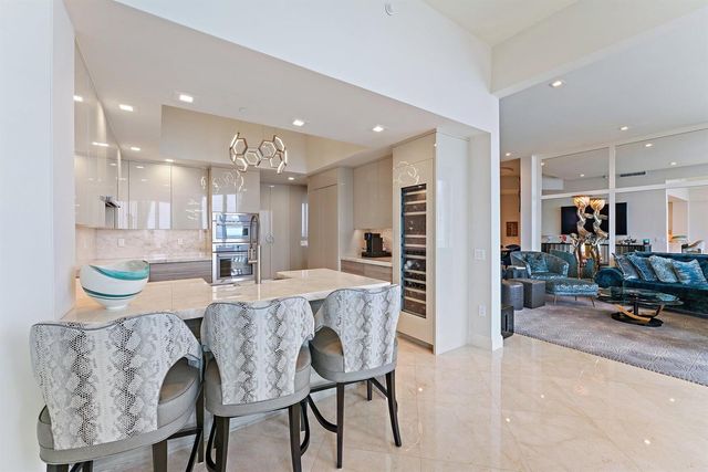 2700 N Ocean Drive Ph-1b, Singer Island, FL 33404