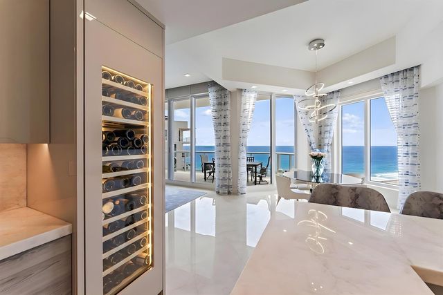 2700 N Ocean Drive Ph-1b, Singer Island, FL 33404