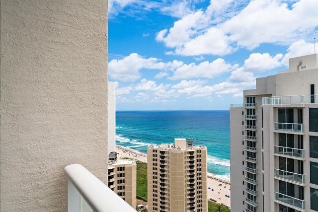 2700 N Ocean Drive Ph-1b, Singer Island, FL 33404