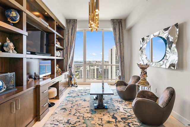 2700 N Ocean Drive Ph-1b, Singer Island, FL 33404