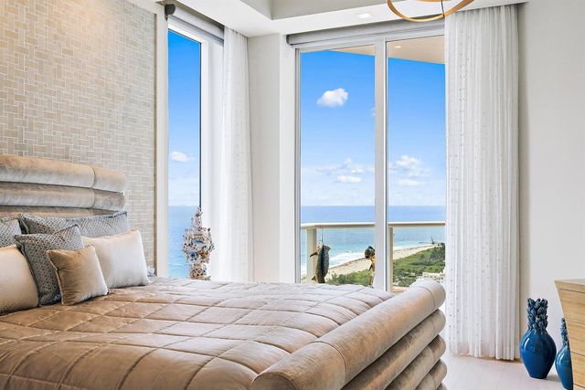 2700 N Ocean Drive Ph-1b, Singer Island, FL 33404