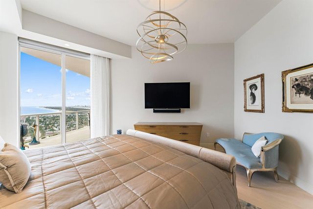 2700 N Ocean Drive Ph-1b, Singer Island, FL 33404