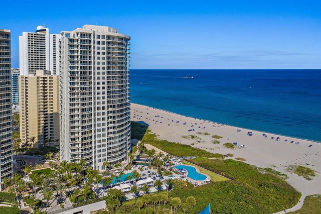 2700 N Ocean Drive Ph-1b, Singer Island, FL 33404