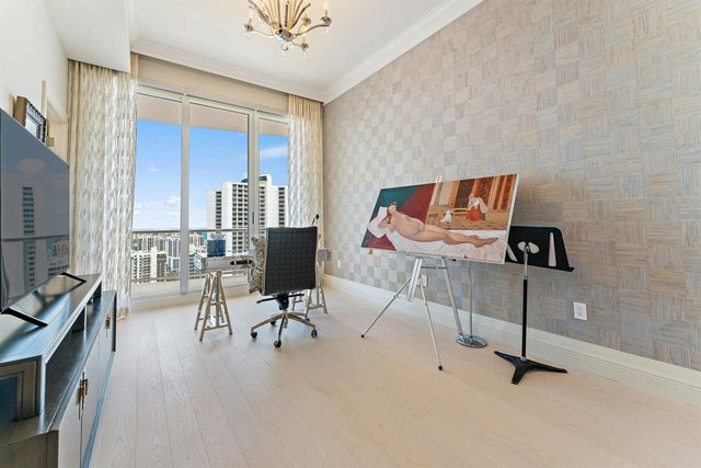2700 N Ocean Drive Ph-1b, Singer Island, FL 33404
