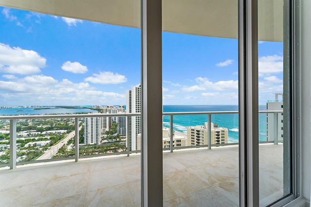 2700 N Ocean Drive Ph-1b, Singer Island, FL 33404