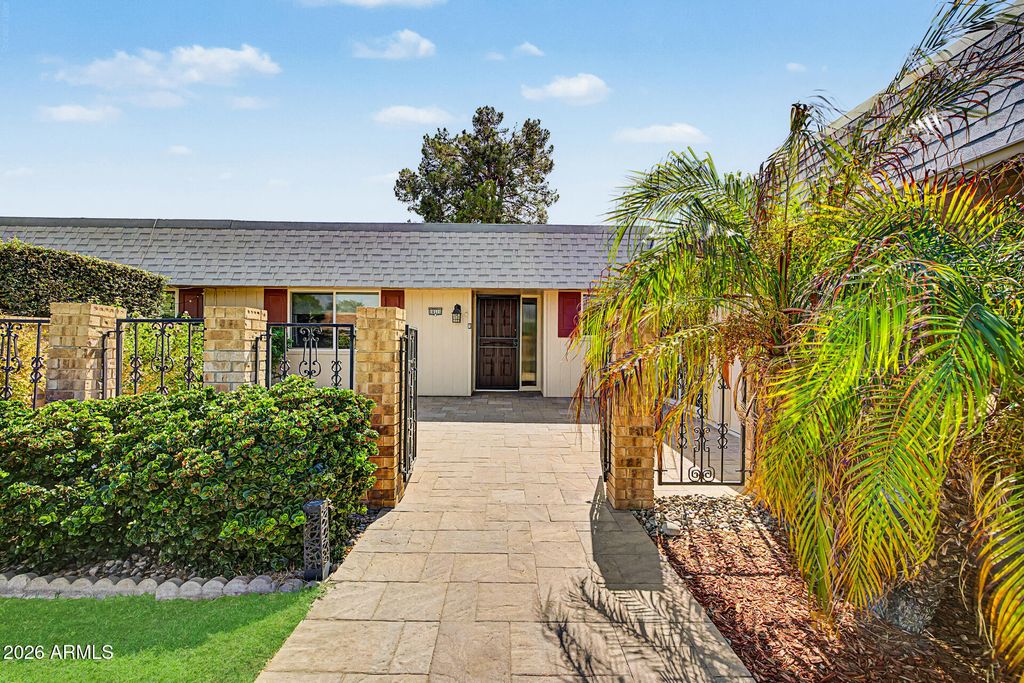 10311 W KINGSWOOD Circle, Sun City, AZ 85351 — photo 2