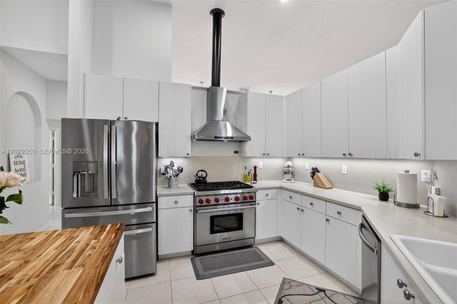13775 NW 20th St, Pembroke Pines, FL 33028