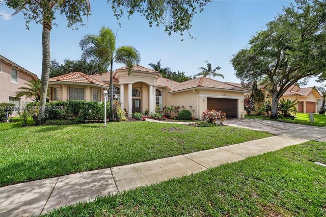 13775 NW 20th St, Pembroke Pines, FL 33028