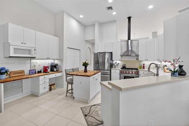 13775 NW 20th St, Pembroke Pines, FL 33028