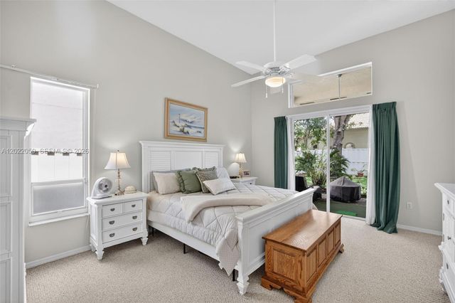 13775 NW 20th St, Pembroke Pines, FL 33028
