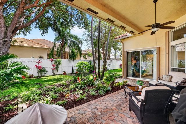 13775 NW 20th St, Pembroke Pines, FL 33028