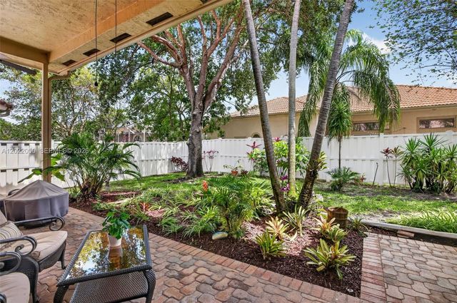 13775 NW 20th St, Pembroke Pines, FL 33028