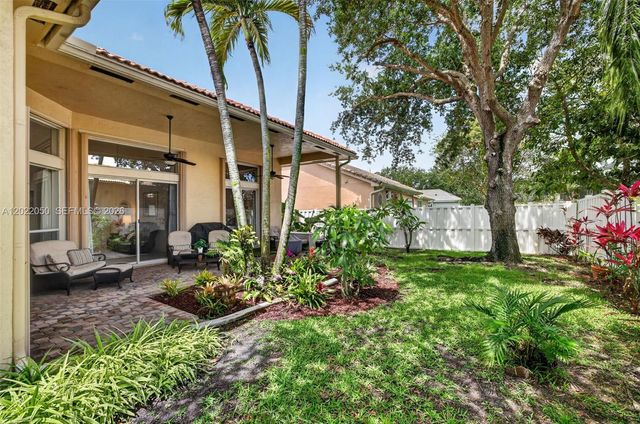 13775 NW 20th St, Pembroke Pines, FL 33028
