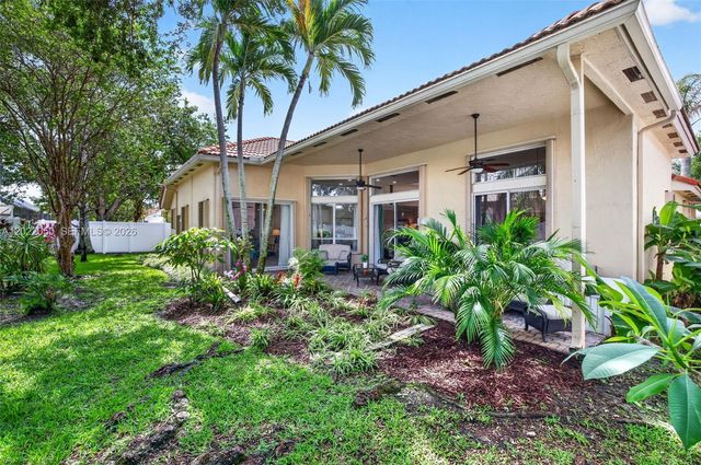 13775 NW 20th St, Pembroke Pines, FL 33028