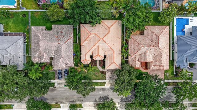 13775 NW 20th St, Pembroke Pines, FL 33028