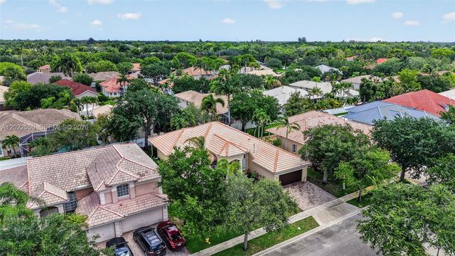 13775 NW 20th St, Pembroke Pines, FL 33028