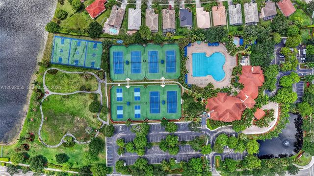 13775 NW 20th St, Pembroke Pines, FL 33028