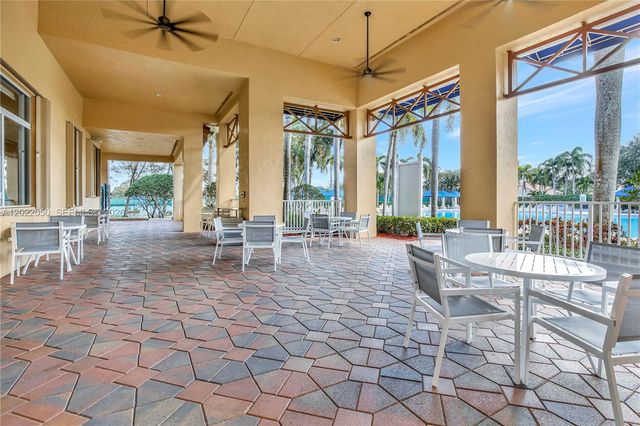 13775 NW 20th St, Pembroke Pines, FL 33028