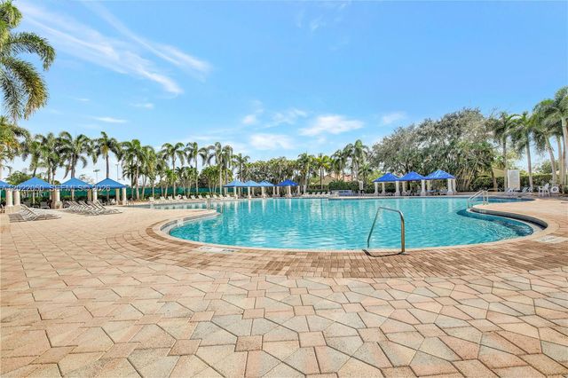 13775 NW 20th St, Pembroke Pines, FL 33028