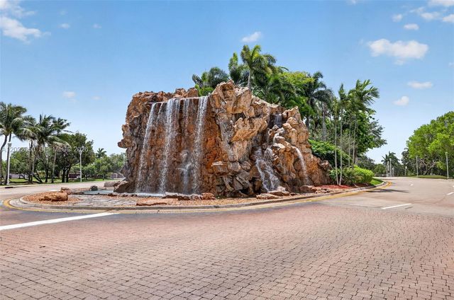 13775 NW 20th St, Pembroke Pines, FL 33028