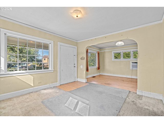 12020 Ne SAN RAFAEL St, Portland, OR 97220