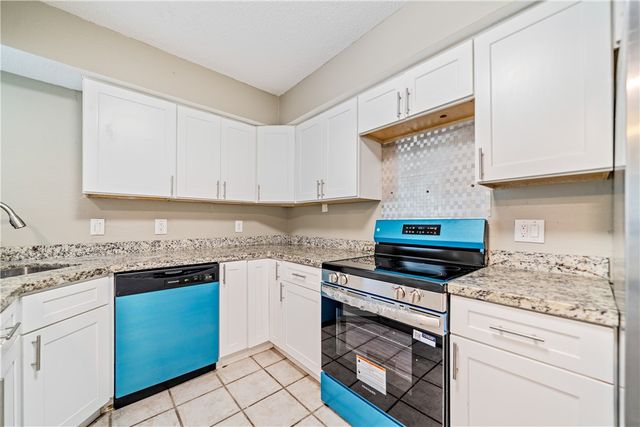 1022 Delta Dr, Corpus Christi, TX 78412