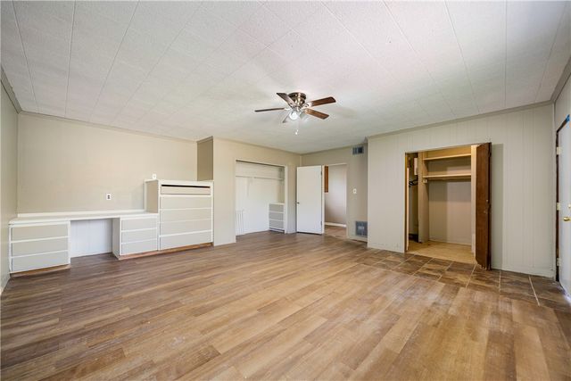 1022 Delta Dr, Corpus Christi, TX 78412