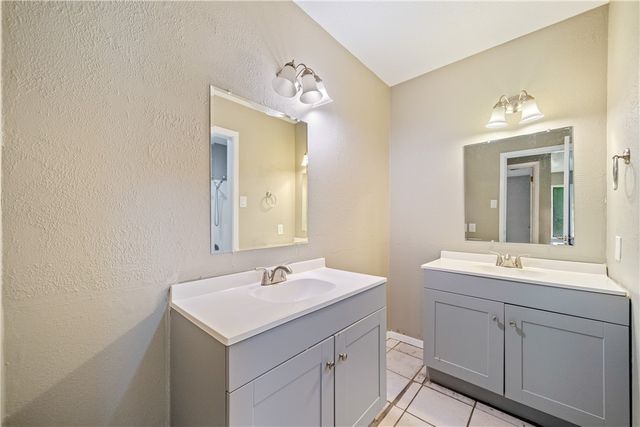 1022 Delta Dr, Corpus Christi, TX 78412
