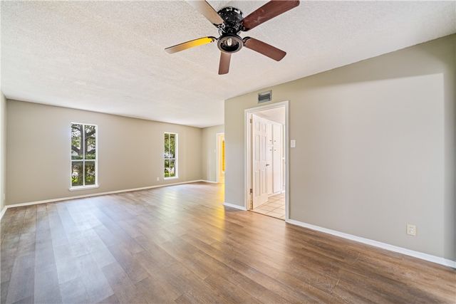 1022 Delta Dr, Corpus Christi, TX 78412