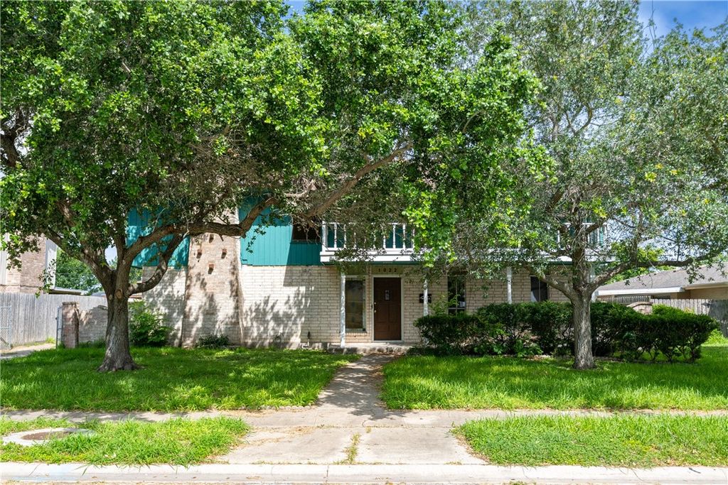 1022 Delta Dr, Corpus Christi, TX 78412