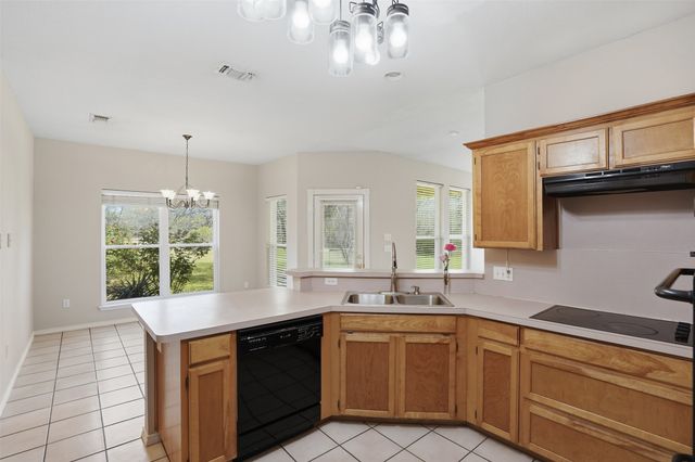 4121 Oakview Circle, Alvarado, TX 76009