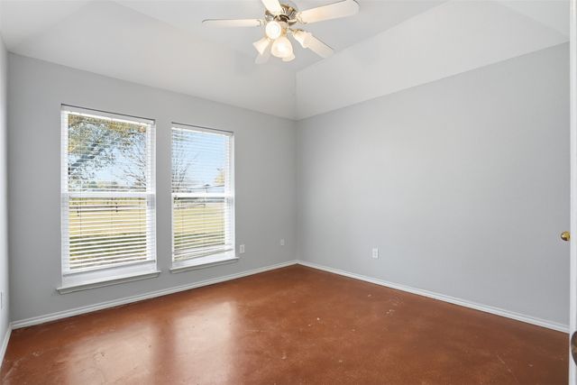 4121 Oakview Circle, Alvarado, TX 76009