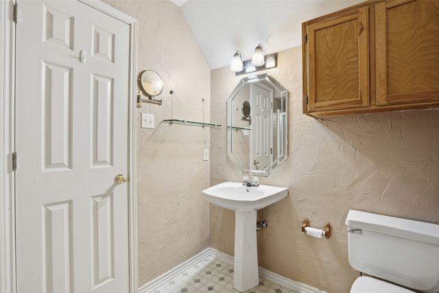 4121 Oakview Circle, Alvarado, TX 76009