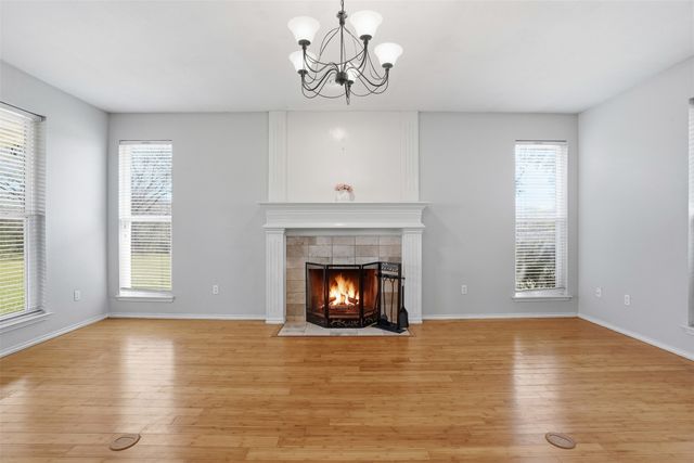 4121 Oakview Circle, Alvarado, TX 76009