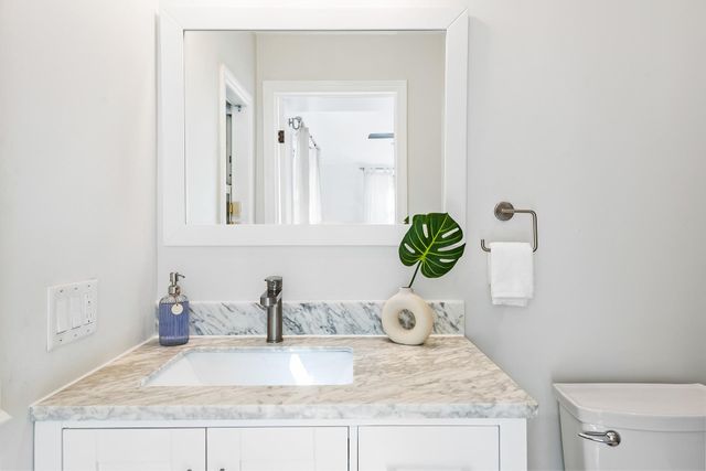 411 SW 10th Street, Fort Lauderdale, FL 33315