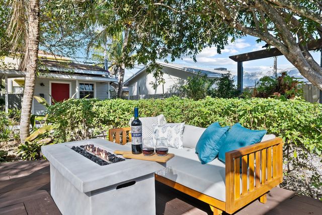 411 SW 10th Street, Fort Lauderdale, FL 33315