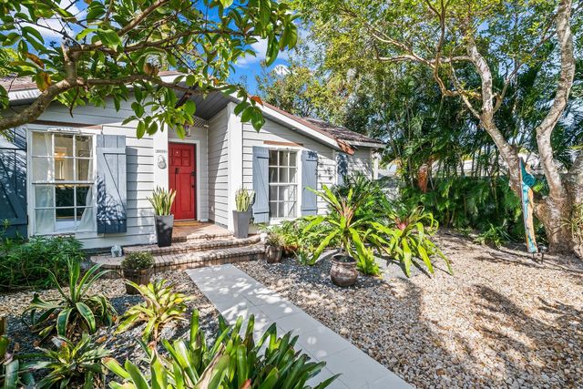 411 SW 10th Street, Fort Lauderdale, FL 33315