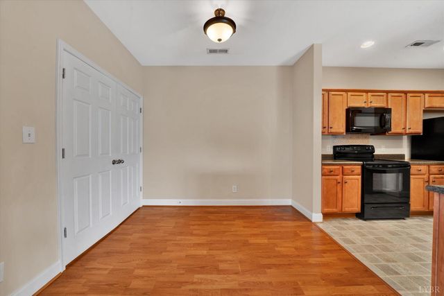 205 Capital Street 202, Lynchburg, VA 24502