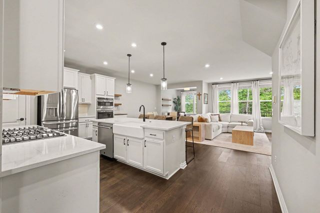 692 Peppermint Drive, Rochester Hills, MI 48307