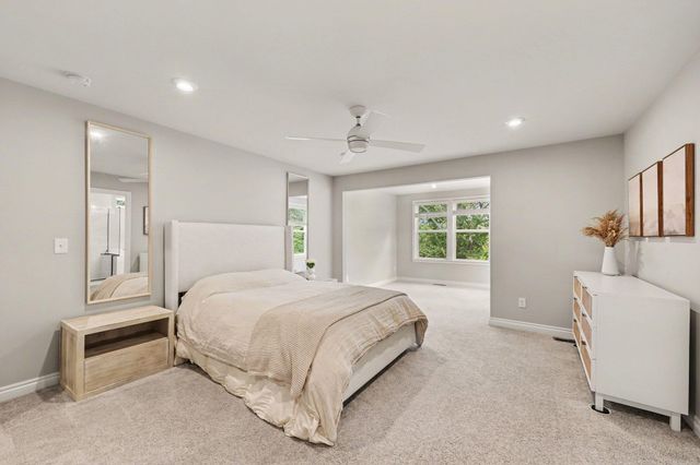 692 Peppermint Drive, Rochester Hills, MI 48307