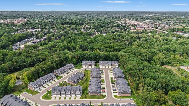 692 Peppermint Drive, Rochester Hills, MI 48307