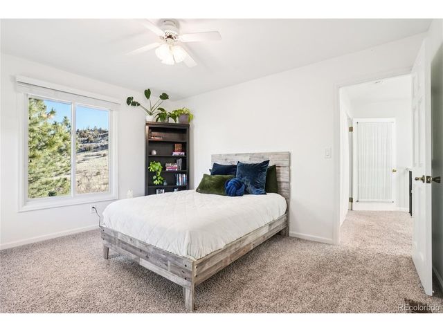 7084 Fox Paw Trl, Littleton, CO 80125