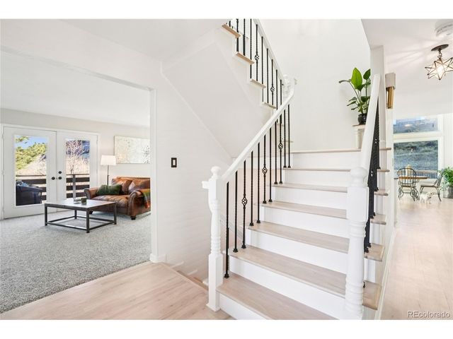 7084 Fox Paw Trl, Littleton, CO 80125