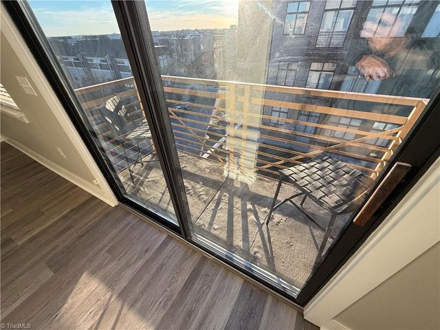 810 W 4th Street 421, Winston-salem, NC 27101