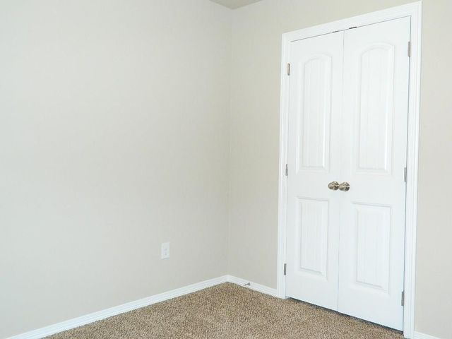 204 Saint Charles Way, Midwest City, OK 73130