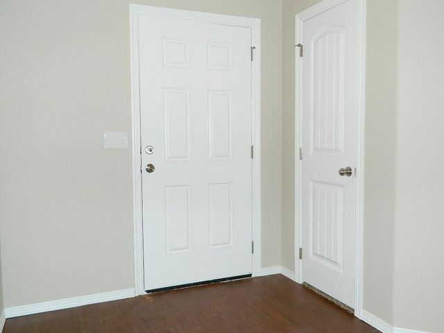 204 Saint Charles Way, Midwest City, OK 73130