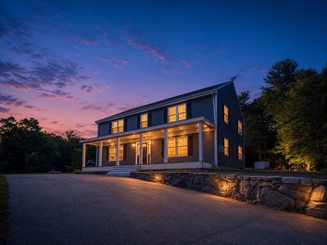 1 Dolge Ct, Oxford, MA 01540